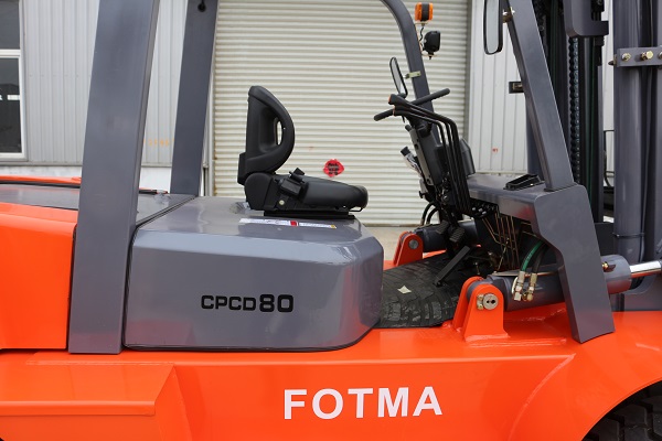 8T internal combustion forklift (1)