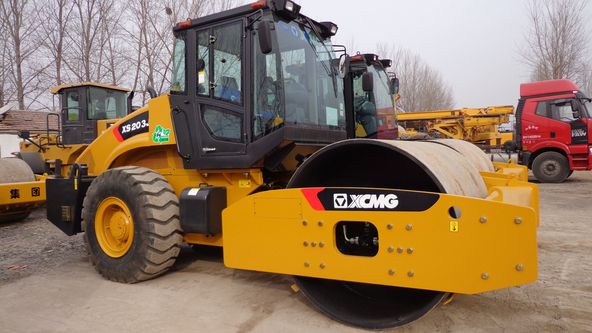 XS203J Road Roller (2)