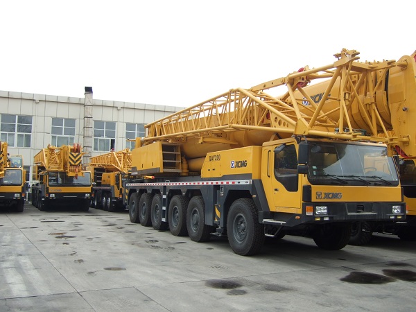 QAY200 all terrain truck crane