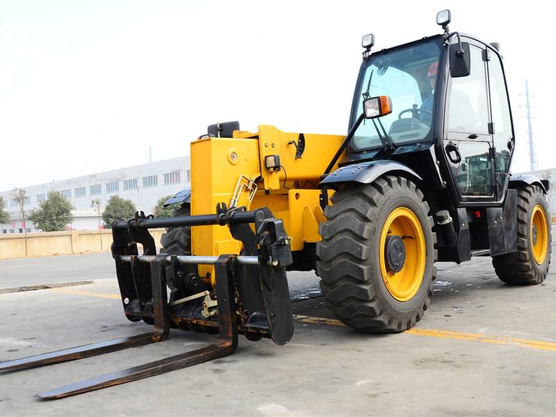 5 telehandlers for sale.JPG